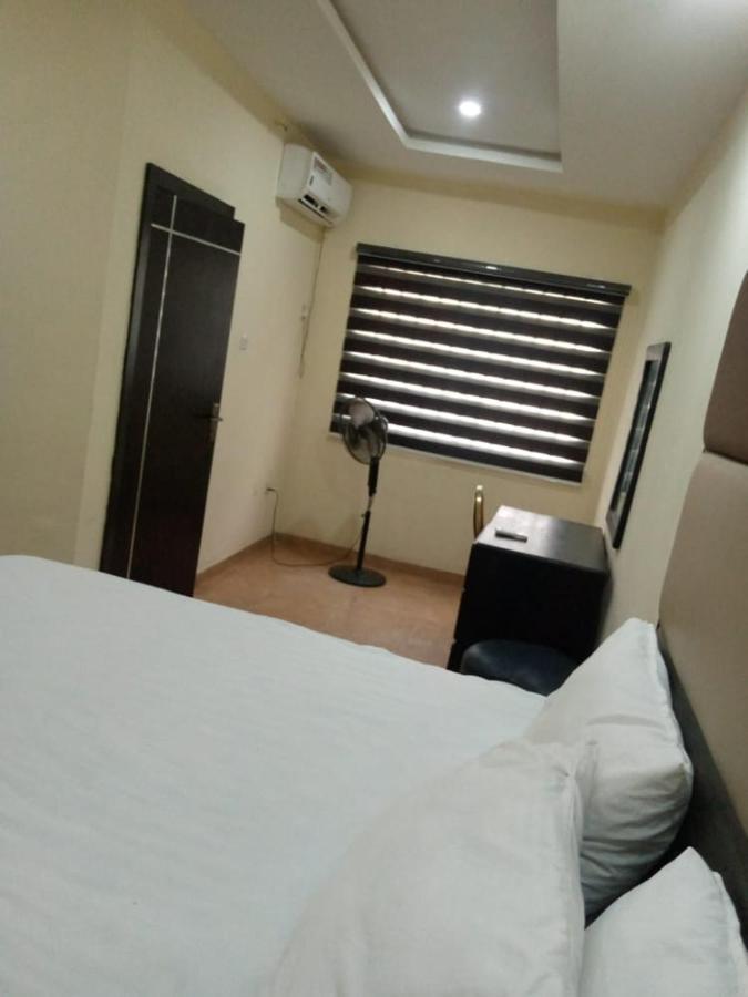 Senators Suites And Towers Hotel Omole Exterior photo