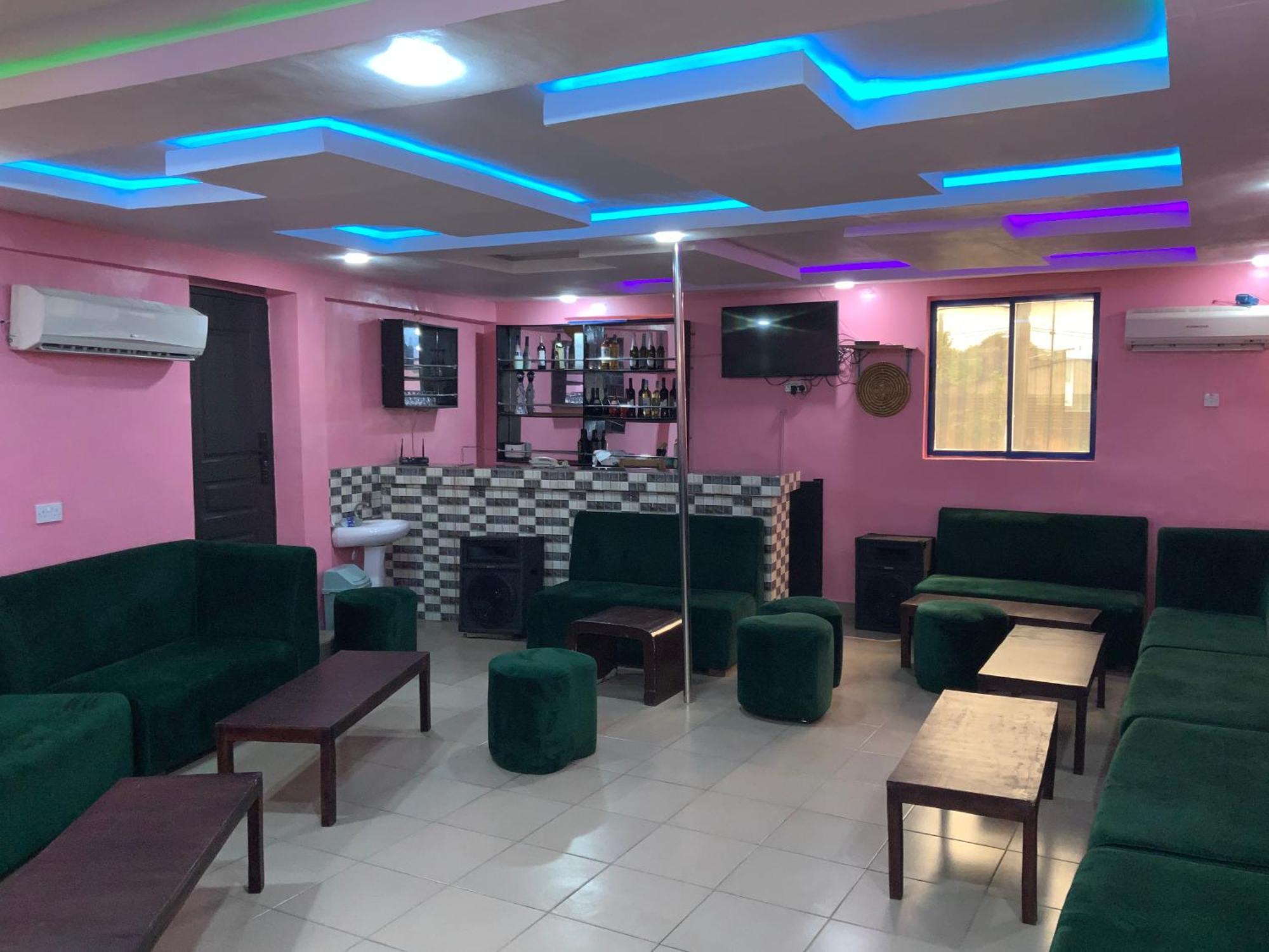 Senators Suites And Towers Hotel Omole Exterior photo